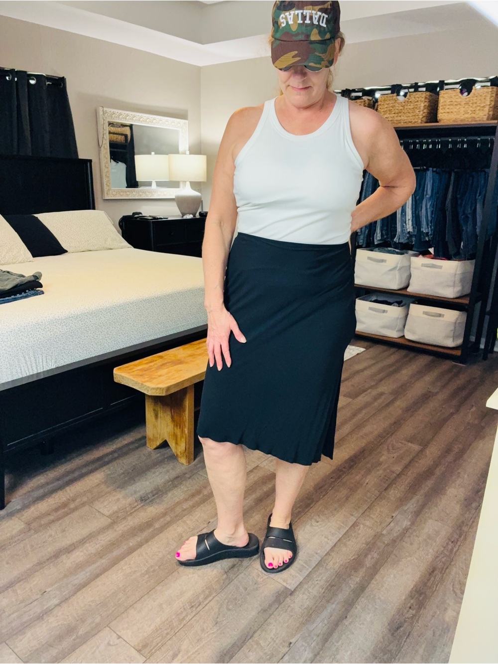 Old Navy Classic Black Knee-Length Women's Skirt Large